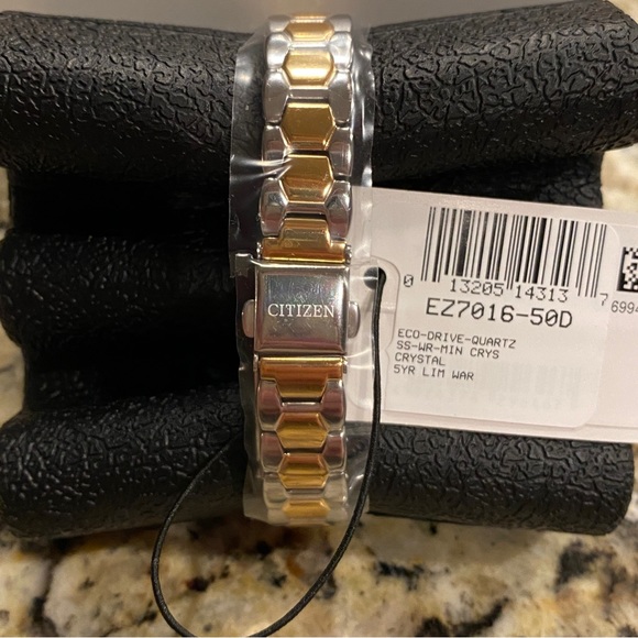 Citizen Women's Watch EZ7016-50D Quartz White Dial Two Tone Stainless Steel 24mm - Picture 7 of 13